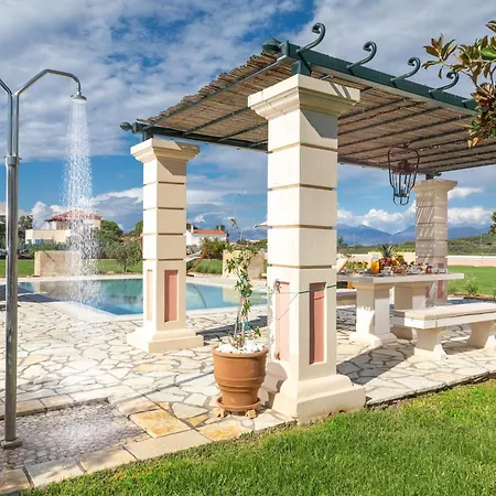 Rose Corfu Villa Plage d'Almiros